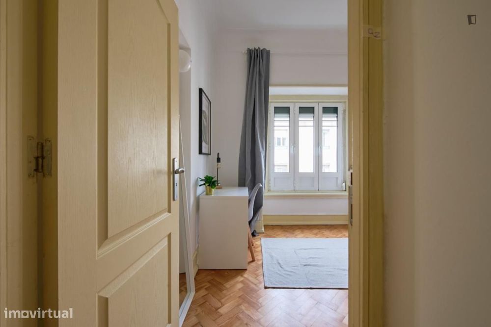 Quarto - localizado em Entrecampos Lisbon
