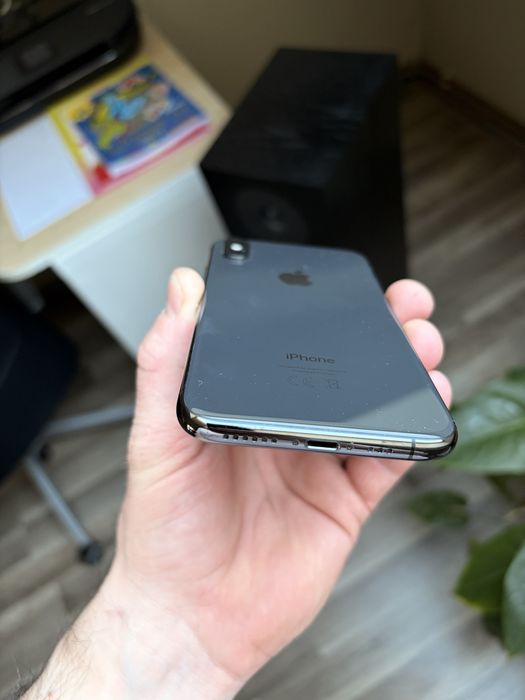 Apple iphone XS 64 Gb