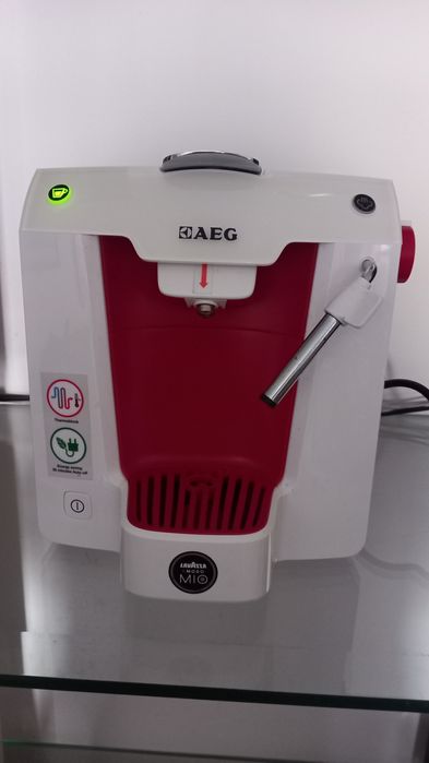 Vendo maquina de café com muito pouco uso muito barata