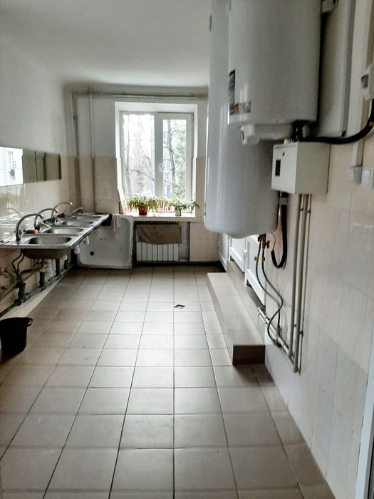 Ціна за 2 кімнати в гуртожитку, 18+7,виведені в одиницю, вільні,Сталев