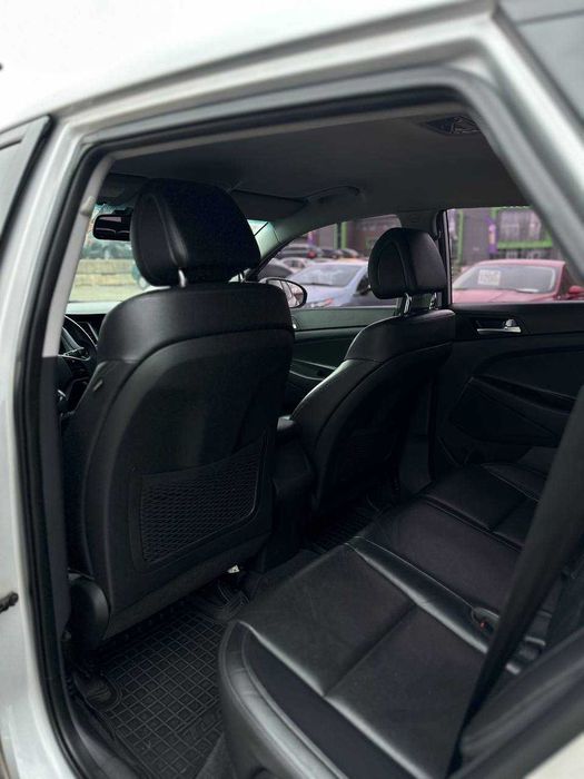 Hyundai Tucson 2015р. 2.0 дизель обмін (Перший внесок від 20%)