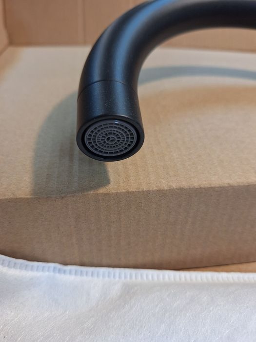 Bateria zlewozmywakowa stojąca z wyewką U