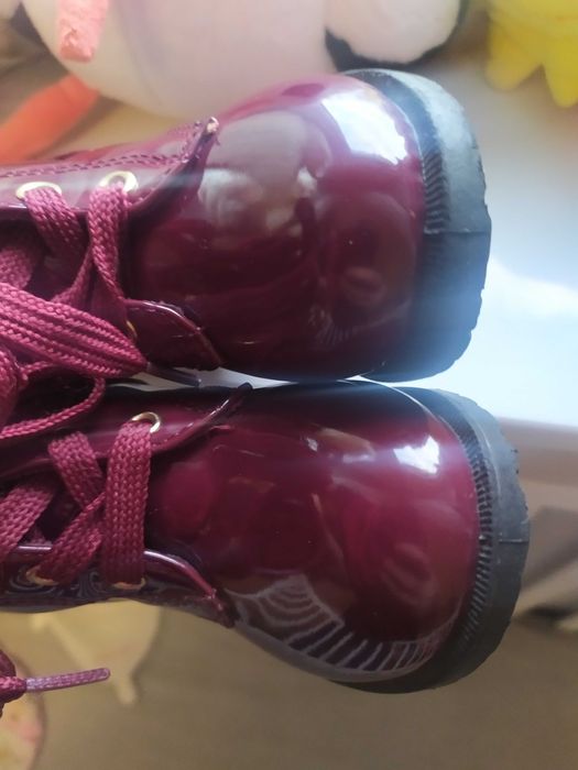 Lakierowane bordowe jesienne botki glany 22 h&m jak nowe eleganckie