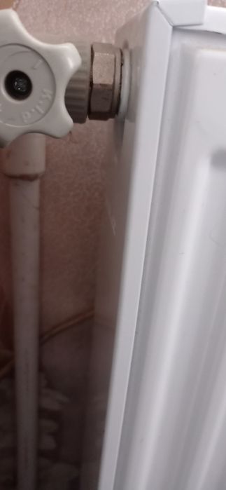 Продам сталеві б/у радіатори.