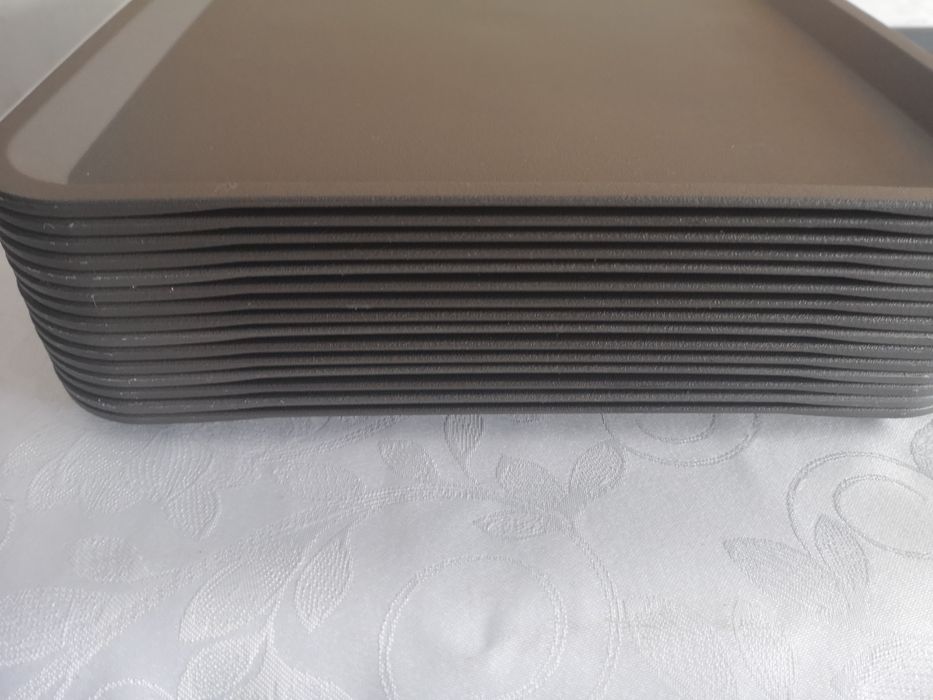 Tabuleiros em plástico64285045087617121