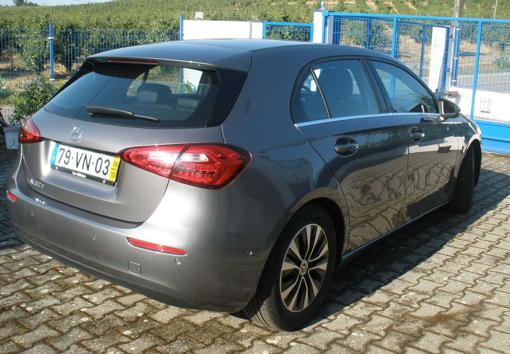Mercedes A180 Como novo