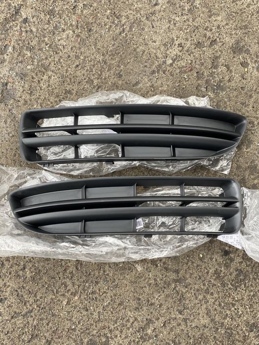 Решотка бампера шкода суперб 1 нова оригінал ліва