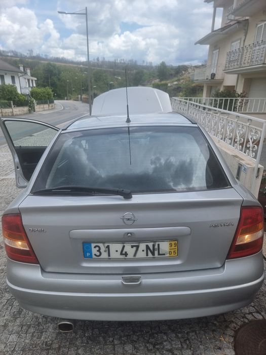 Opel Astra bom estado