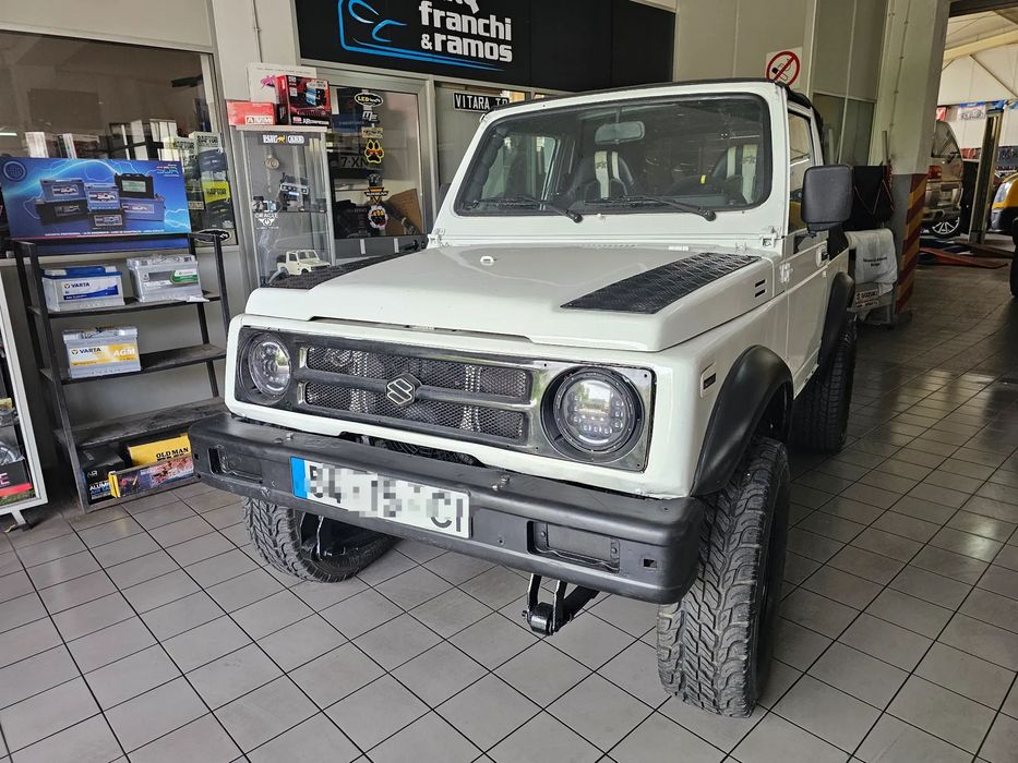 Suzuki Samurai