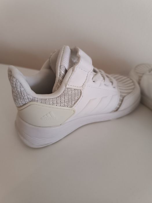 Buty dziecięce ADIDAS 22