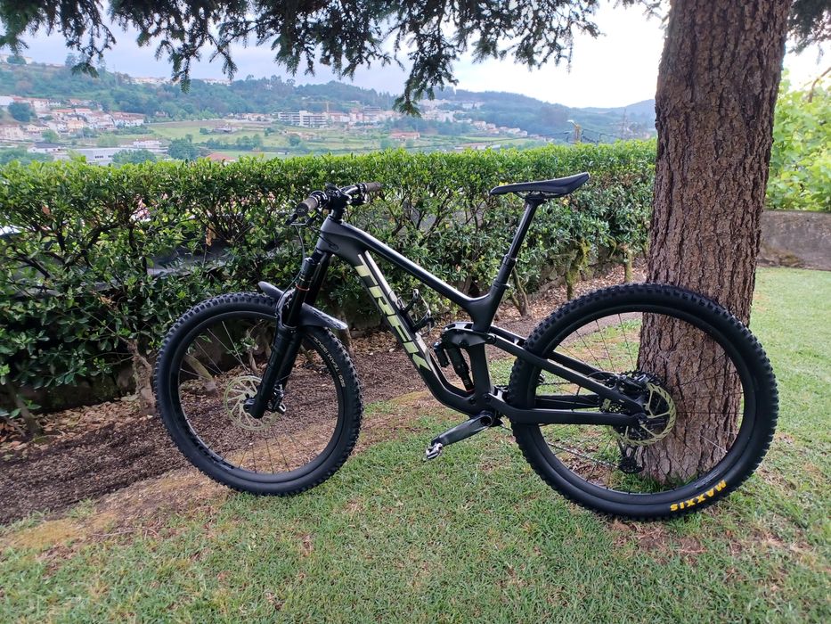 Bicicleta Trek Slash 9.8 GX AXS Gen 5 2024