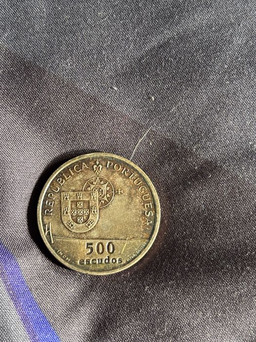 Escudos ( Moedas antigas)