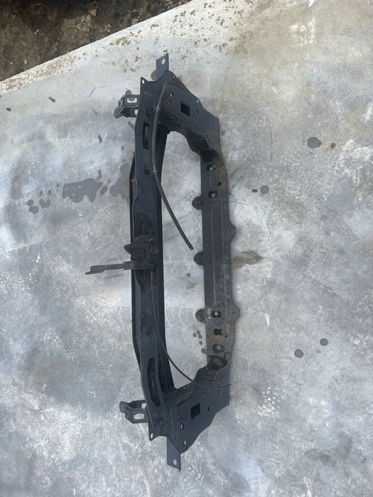 Pas przedni belka hyundai ix20