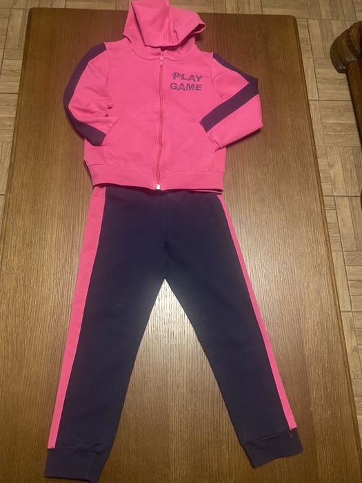 Костюм спортивний