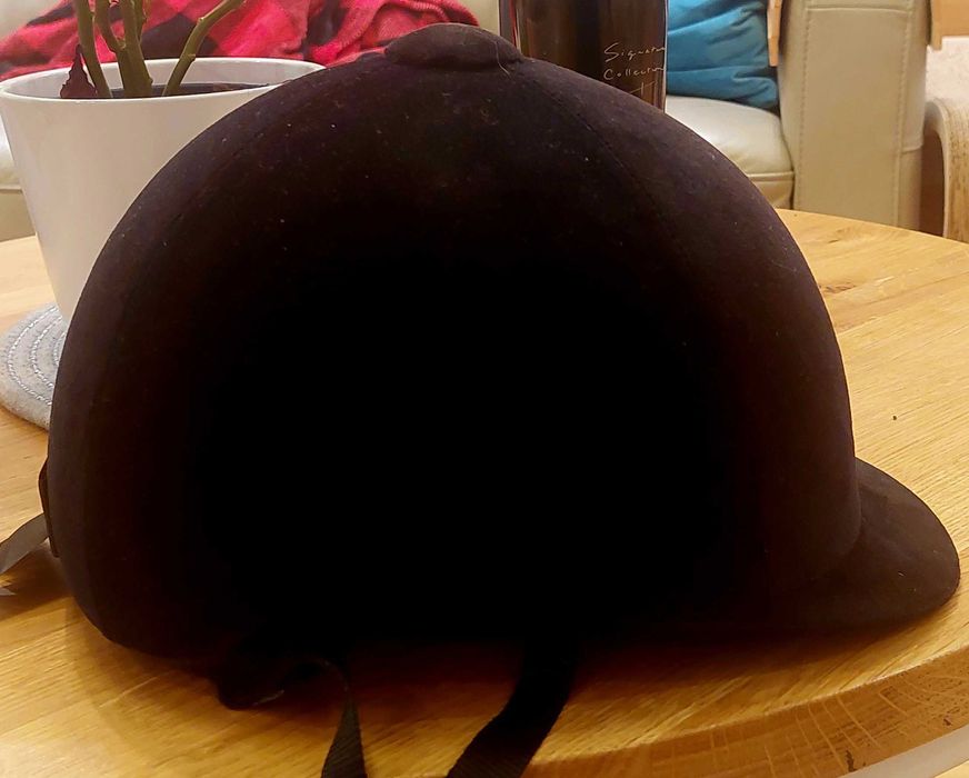 Kask toczek do jazdy konnej 57 cm jak nowy