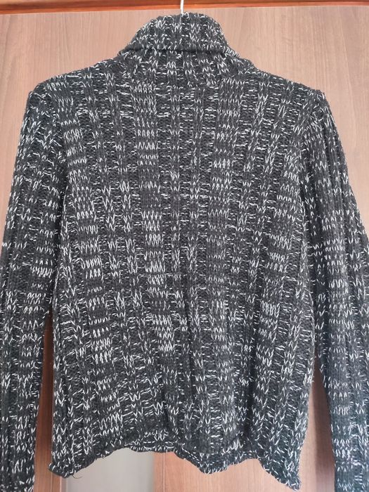 Sweter w kolorze melanż