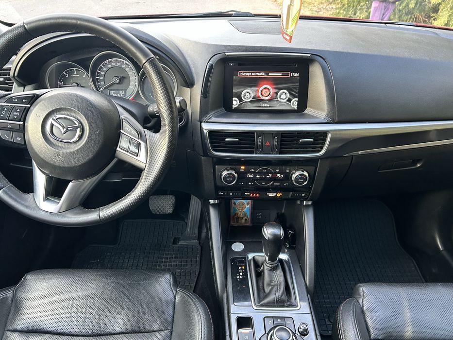 Mazda  CX5 2015рік