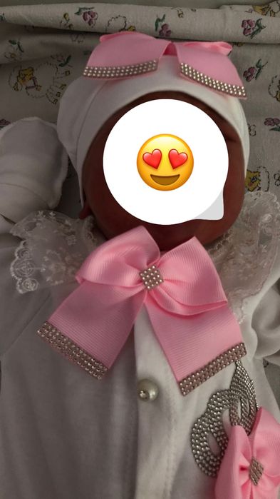 Комплект на виписку для дівчинки