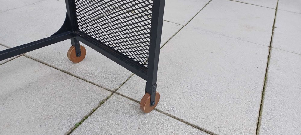 Secretária  como nova