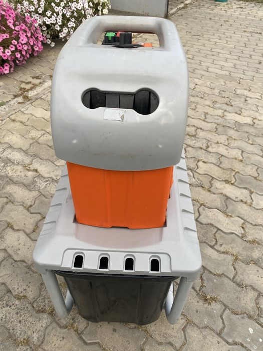 Подрібнювач гілок измельчитель веток Atika 2800