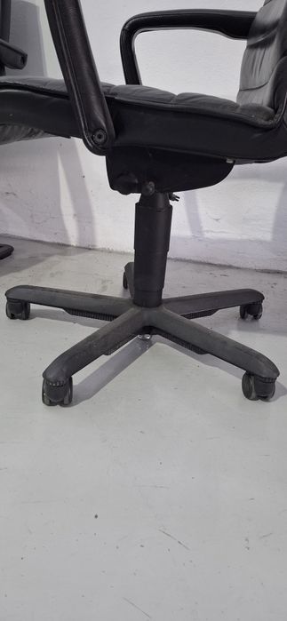 3 Cadeiras de escritório