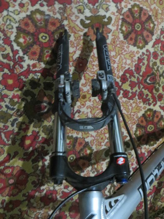 Вилки manitou  Rock Shox sr suntour manitou