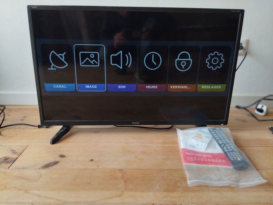 Televisão pequena