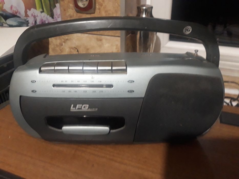 radiomagnetofon  LFG