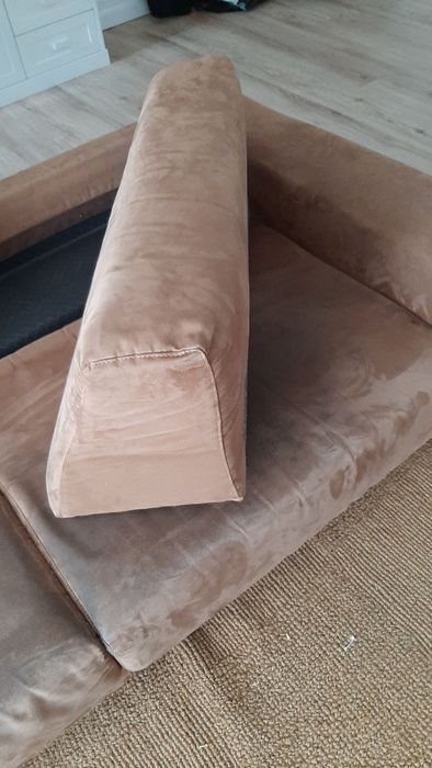 Sofá 3 lugares Pele Pêssego castanho - faz cama interior