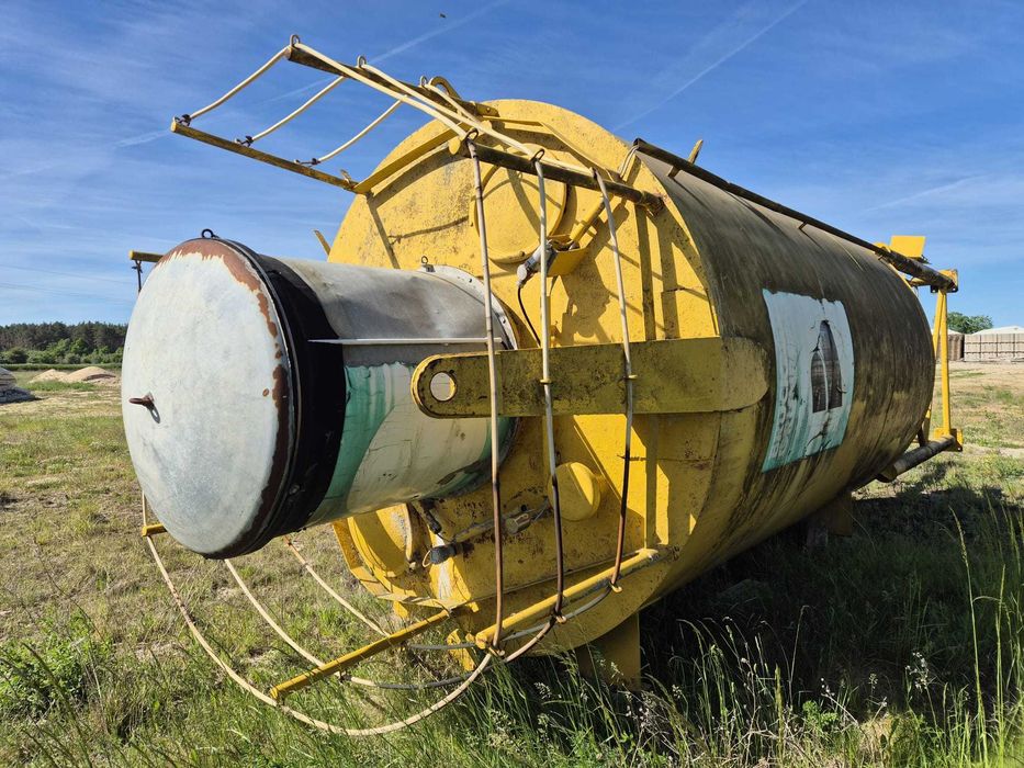Silos do cementu / materiałów sypkich [50t / 35 m³] – z konstrukcją