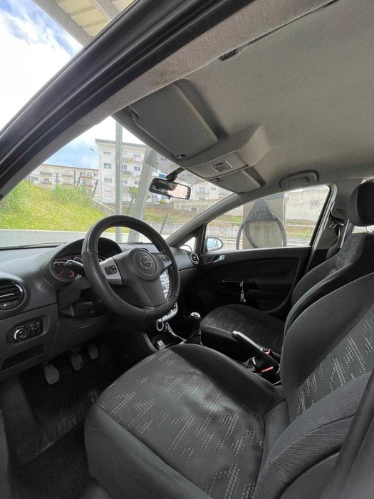 Opel Corsa D 1.2 Gasolina (2011)