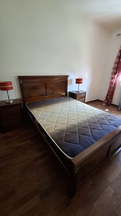 Mobilia quarto de casal em cerejeira completo