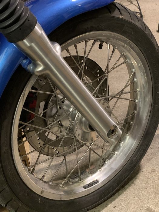 Triumph Thunderbird 900 Bonneville Custom, zarejestrowany