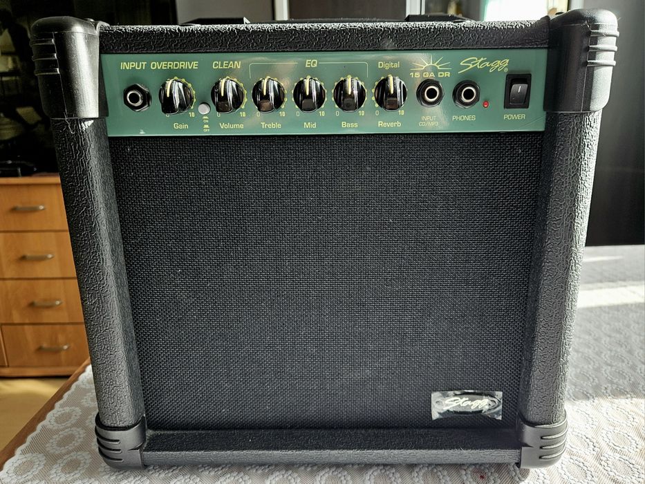 Wzmacniacz gitarowy Stagg 15 GA DR