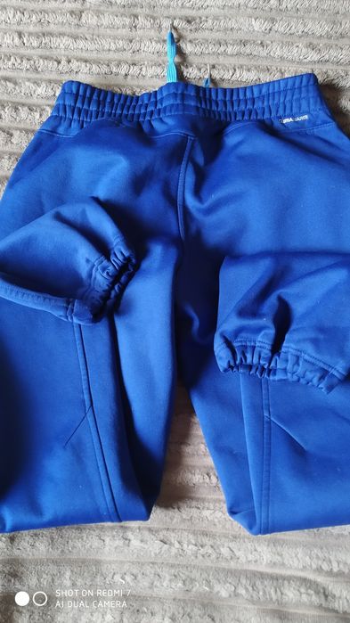 Продам женские зимние штаны Адидас