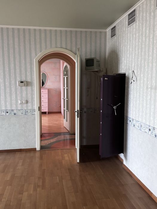 ВИГІДНО! Оболонь Мінська Івасюка Тимошенка 244м Оболонський проспект