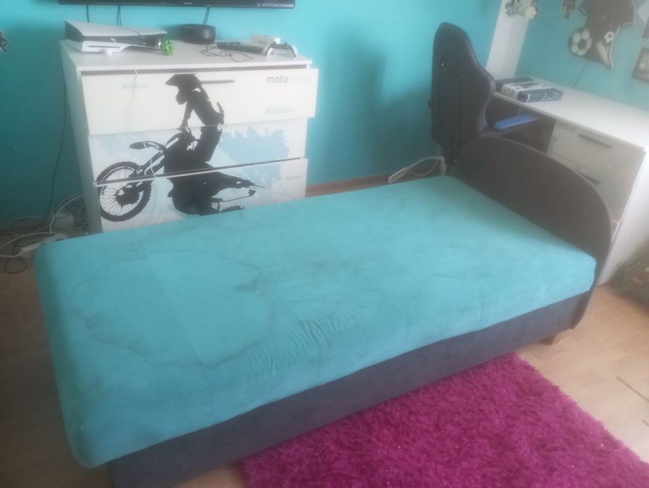 Łóżko jednoosobowe z pojemnikiem do czyszczenia