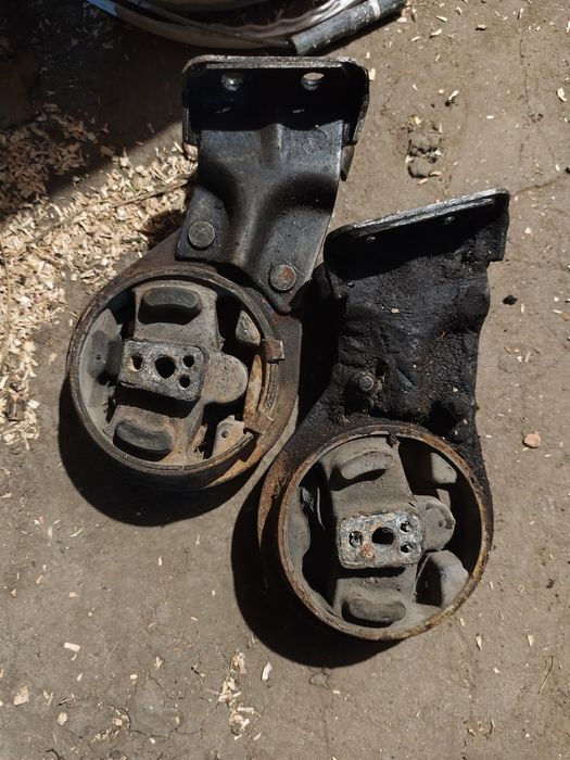 Подушка двигуна Ваз-2109,08,99