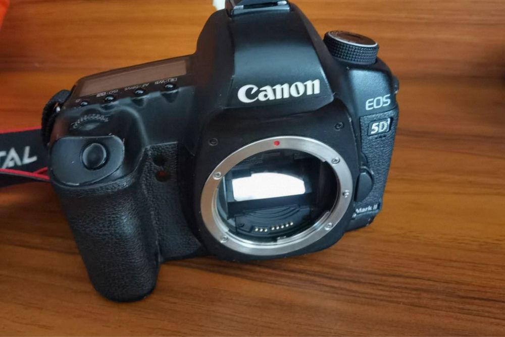 Canon 5D Mark II Aparat pełnoklatkowy Normalna funkcja