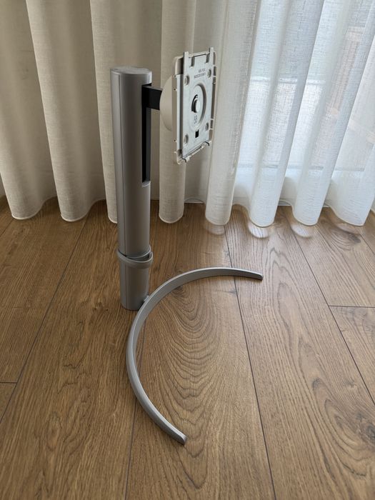 Suporte monitor LG