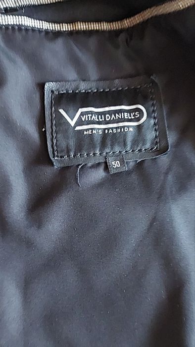 Продам куртку кожаную