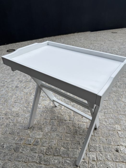 Mesa de apoio branca