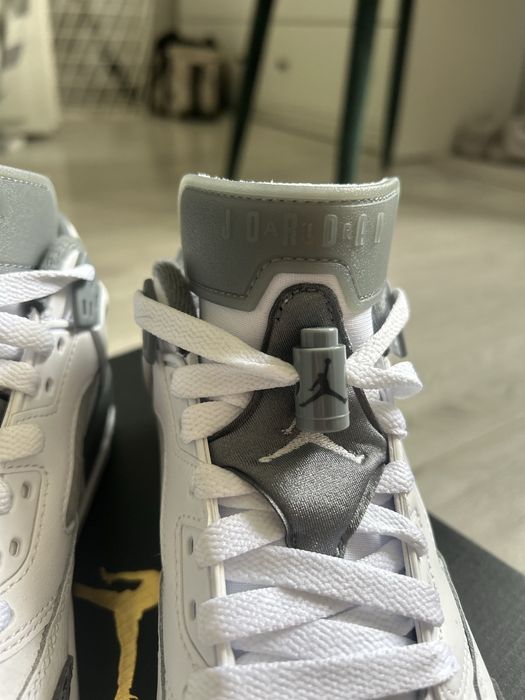 Jordan Spizike Low