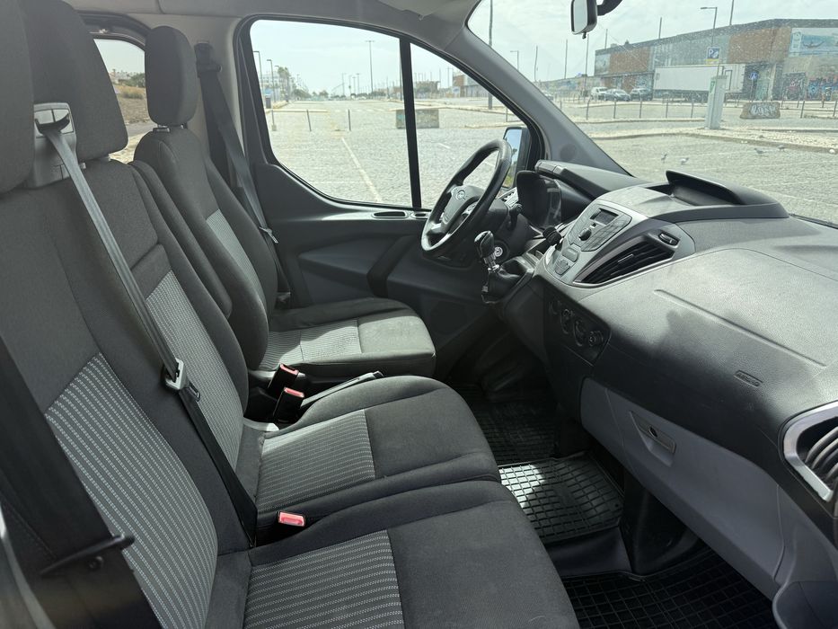 Ford Transit Custom 9 lugares, 2.0 TDCI 2017 - 204.000km, Pintura nova + Pneus novos
