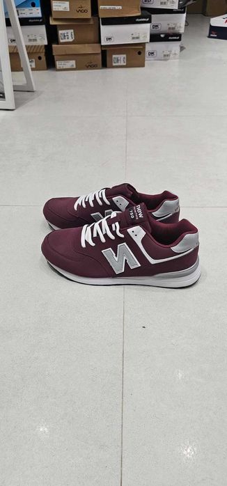 Bordowe Buty Męskie 43