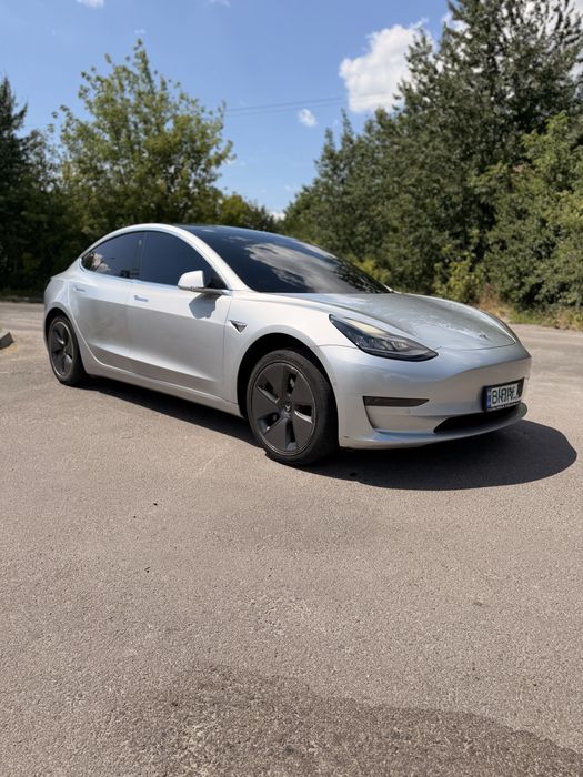 Tesla model 3 Long Range