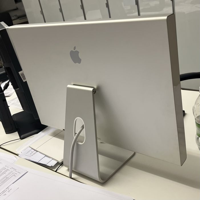 Monitor apple 30” 2560x1600