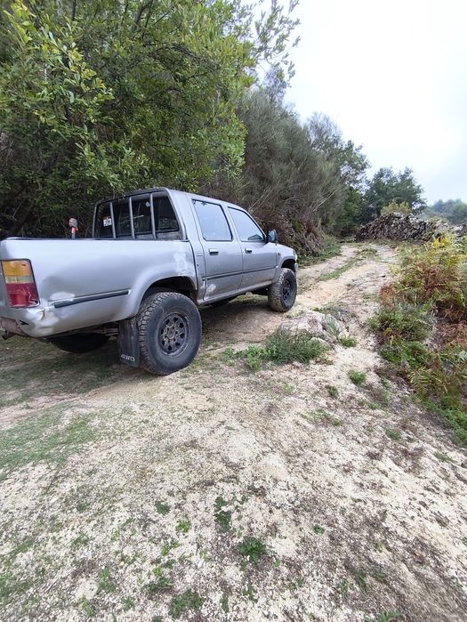 Toyota Hilux 2.4D 4x4