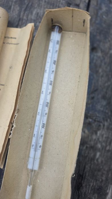 Термометр ртутний