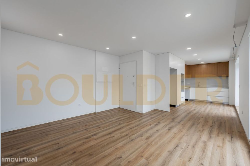 Apartamento T3 com Terraço em Amares